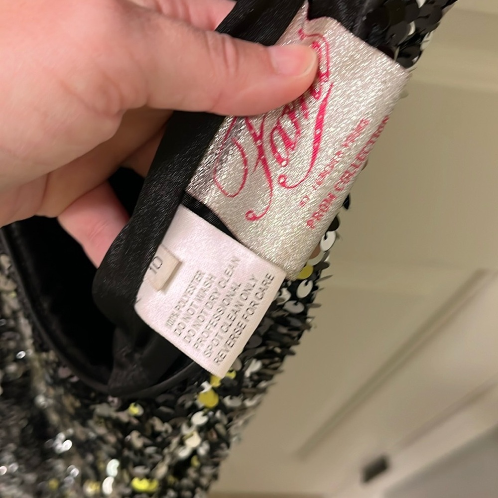 Sequin prom dress - Picture 7 of 9